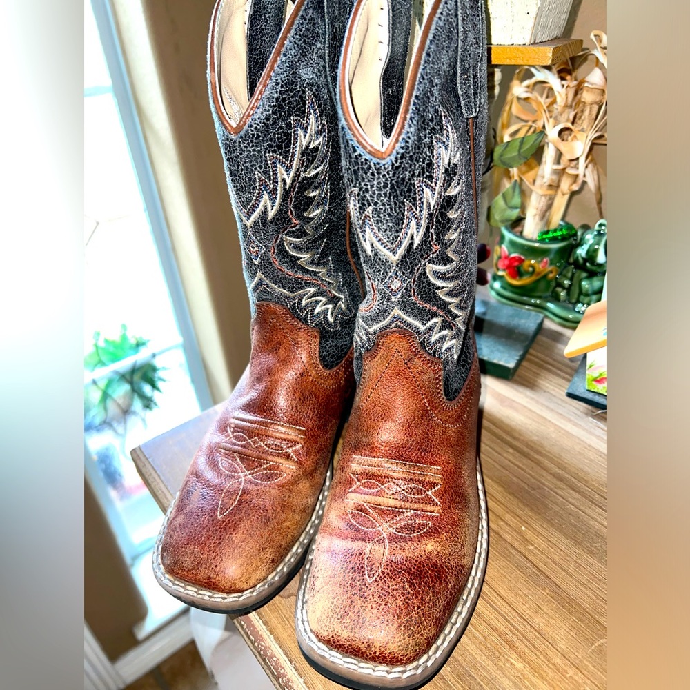 Kids Western Boots sz 12